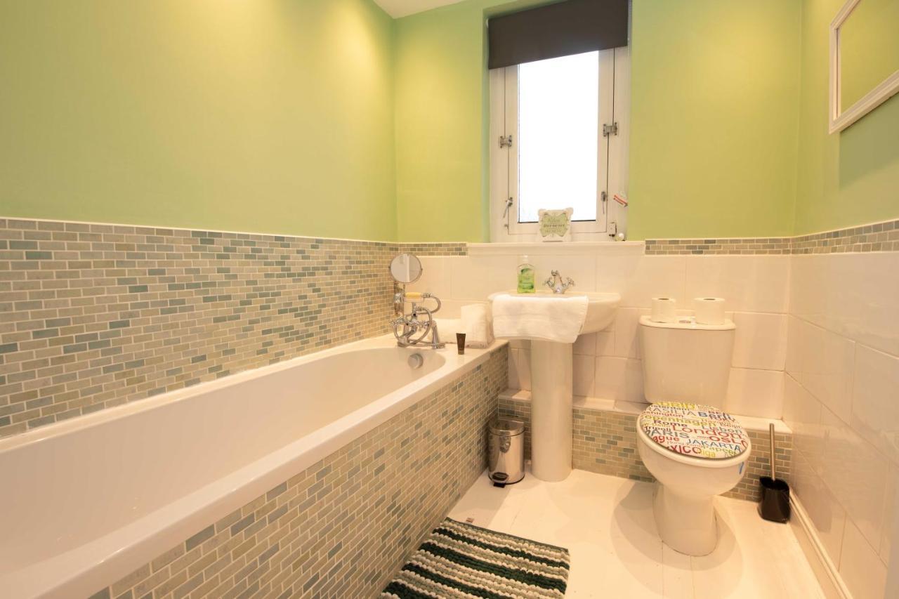 Premier - Chapel Apartment With Driveway! Cleland Extérieur photo
